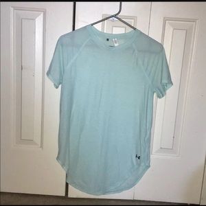 Under armor slit breathe workout shirt